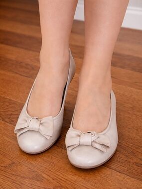 Aldo Gray Leather Silver Trim Big Bow Ballerina Flats